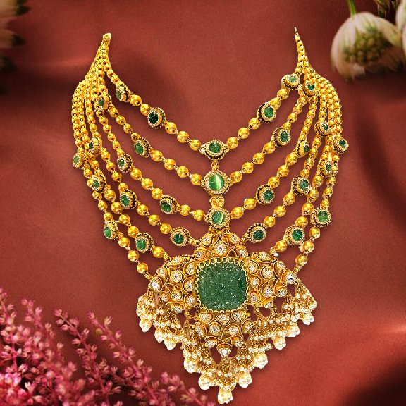  Emerald Green Kundan gold necklace with earrings.