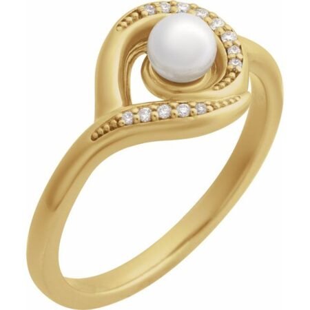 14k Yellow Cultured Akoya Pearl & .05 Ctw Natural Diamond Ring