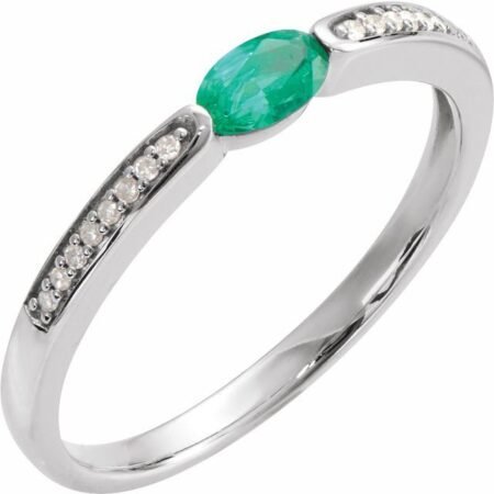 14k White Imitation Emerald & .05 Ctw Natural Diamond Ring