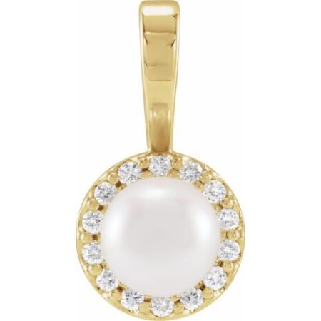 14k Yellow Cultured White Akoya Pearl  & 1/10 Ctw Natural Diamond Pendant