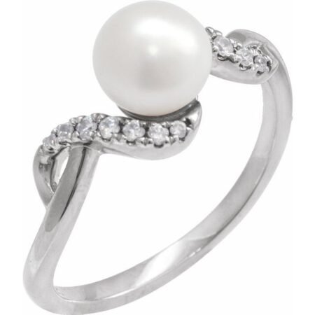 14k White Cultured White Freshwater Pearl & 1/8 Ctw Natural Diamond Ring
